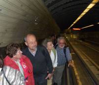 Rolltreppen zur Metro / mozglpcső a metrhoz